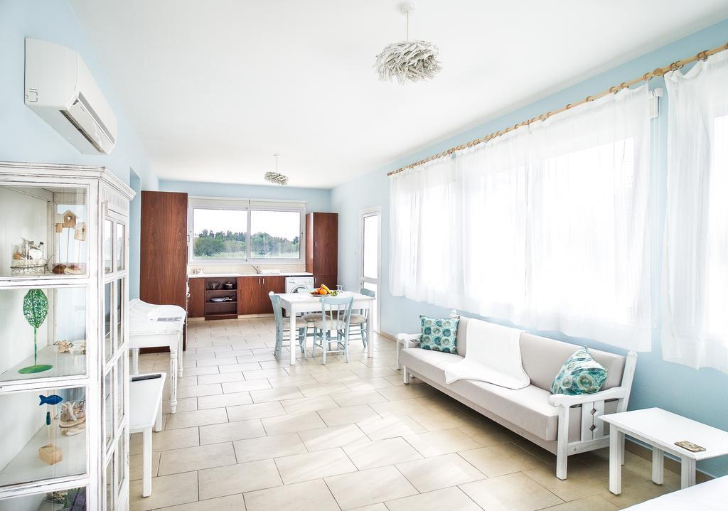 Alcyone Beach House Вороклини Экстерьер фото